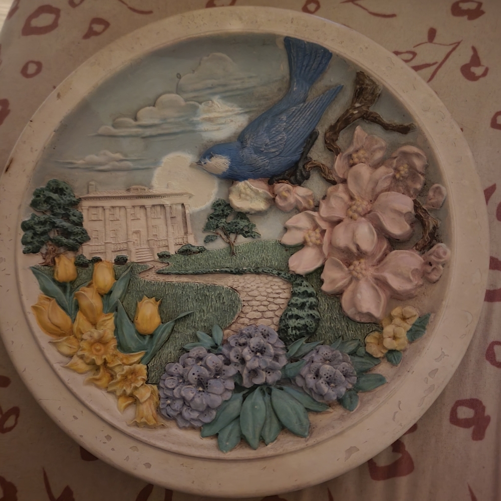 Vintage Avon collectable plate